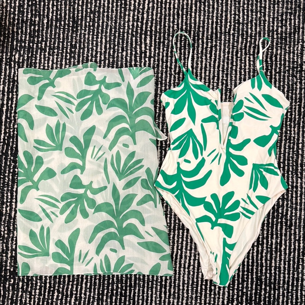 Giani bini - Green Leaf Print One-Piece Swimsuit with Matching Sarong